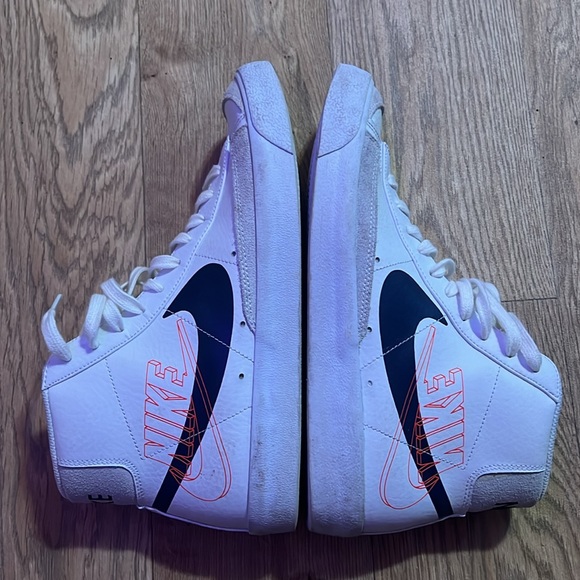 Nike Blazers - Picture 5 of 5